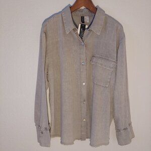 NWT H&M Grey Blouse Button Down Shirt Size Small Small